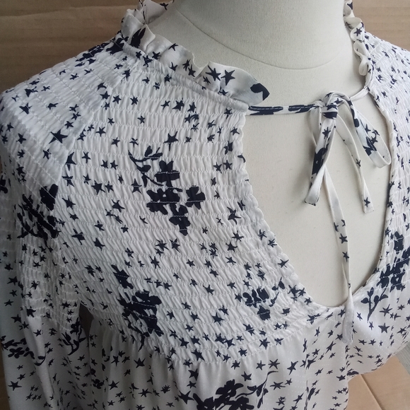 Zara Ruched Blouse White & Black Floral Stars Pattern Front Tie Balloon Sleeve - Picture 5 of 16